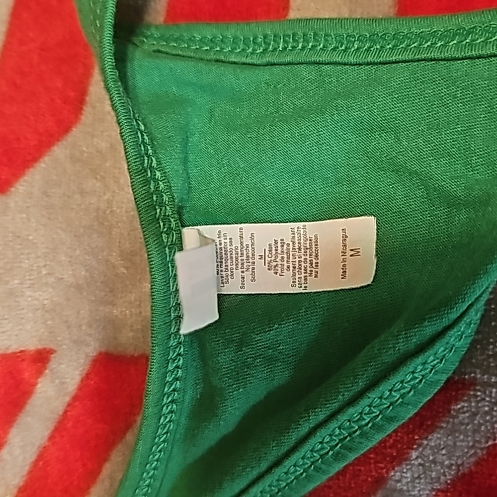 Work out top - Picture 2 of 3